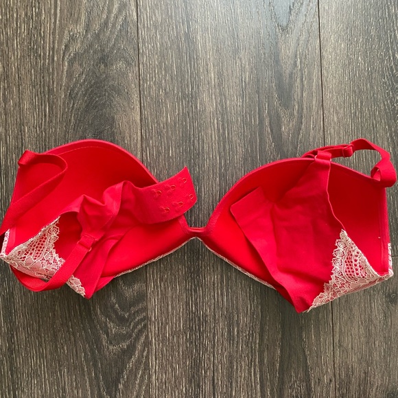 Victoria’s Secret lined Demi bra - Picture 2 of 2